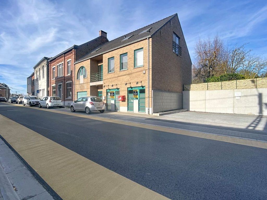 Ledoux – Commerce individuel, 60 m² – 900 €