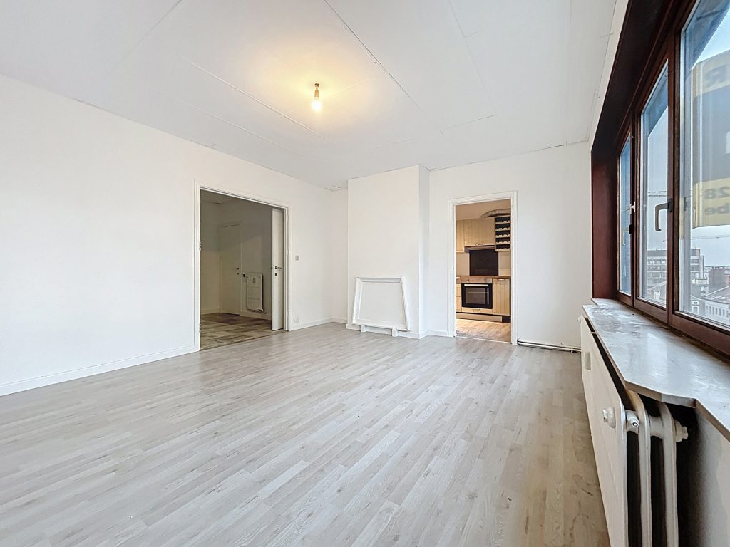 Hustin – Appartement, 2 chambre(s), 82 m² – 750 €