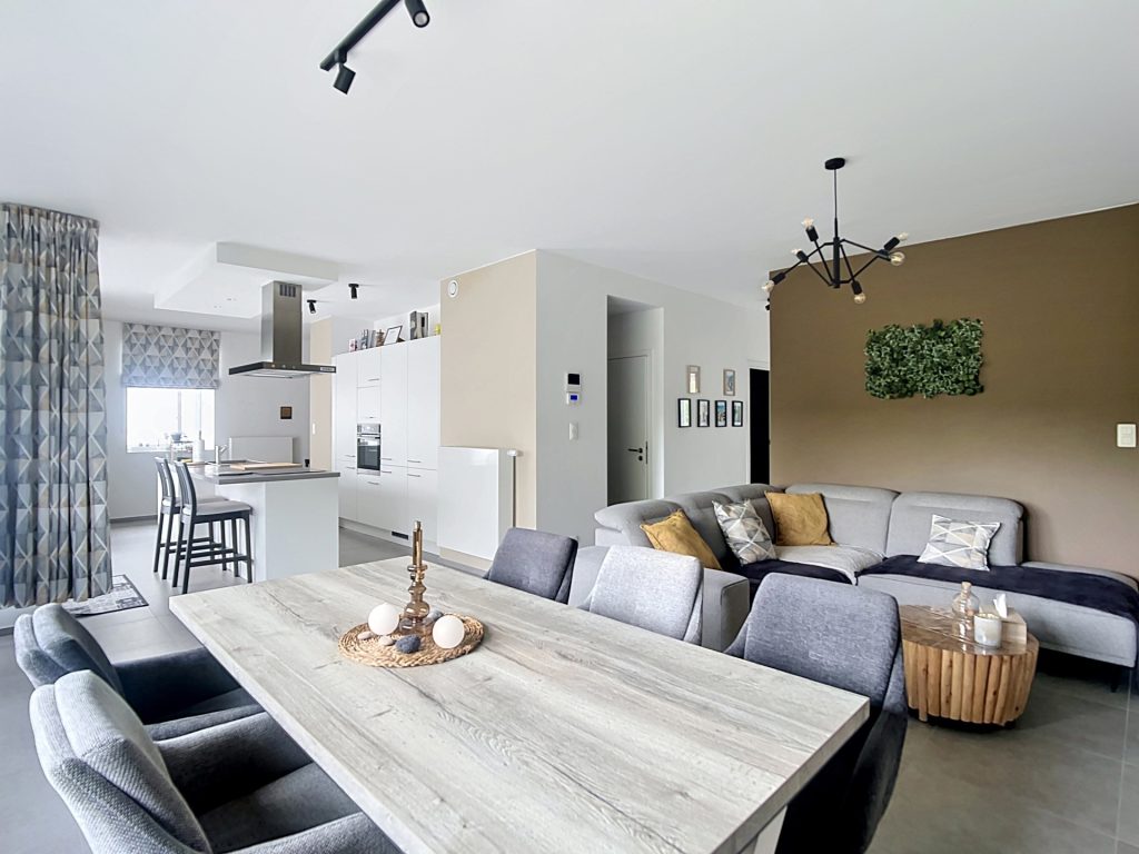 B – PAL – Duplex, 2 chambre(s), 140 m² – 1 150 €