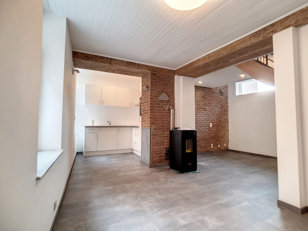 L – QUERTINMONT – Maison, 2 chambre(s) – 650 €